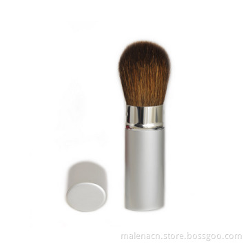 Retractable Blush Brush with Natural Hair